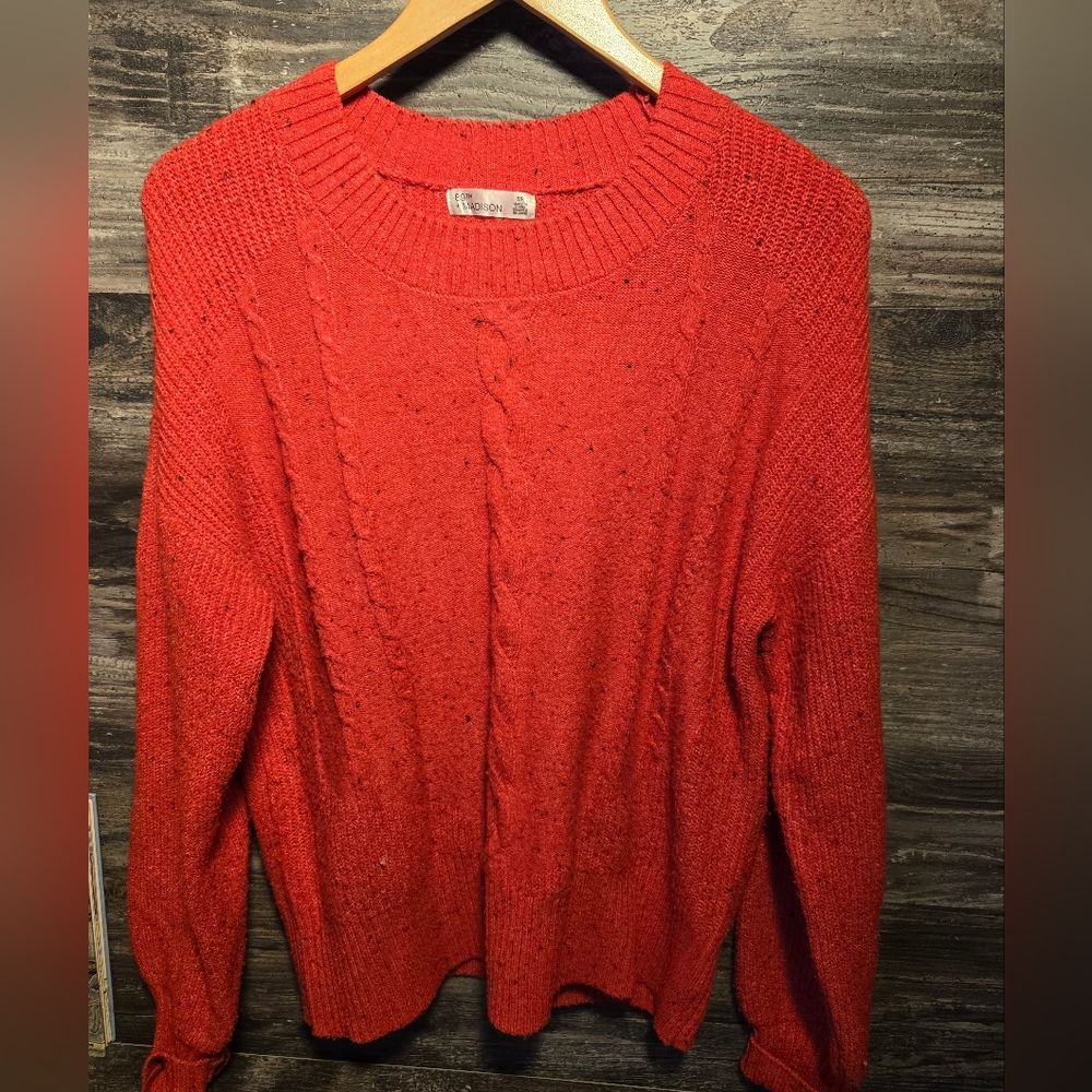 Womens Red 89th & Madison Red Sweater size Small Round Neck Longsleeve Nwot‎